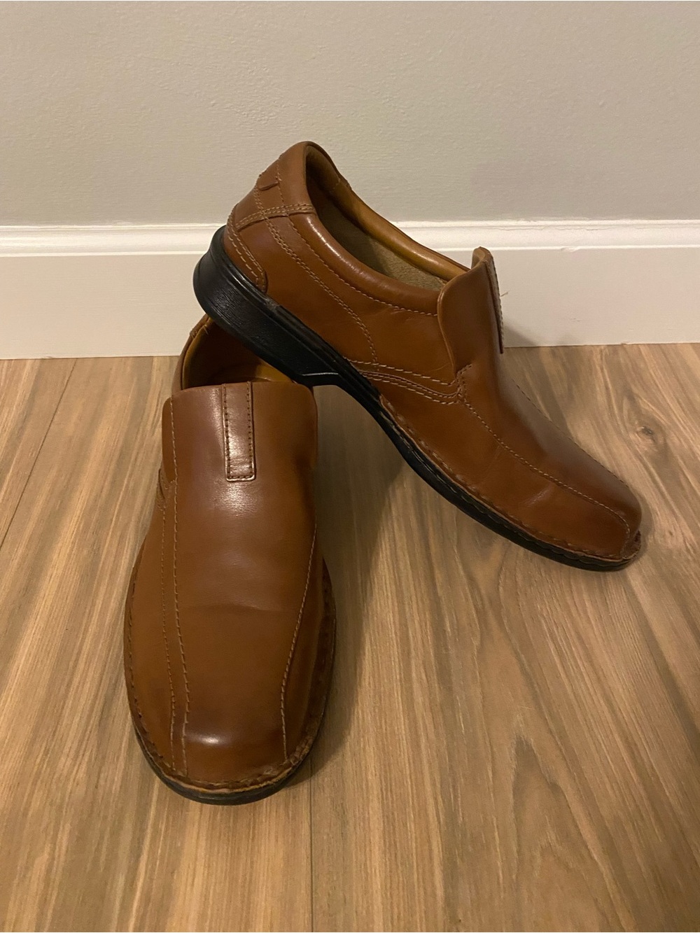 Clarks Men’s US 11 Escalade Step loafers leather slip on shoes